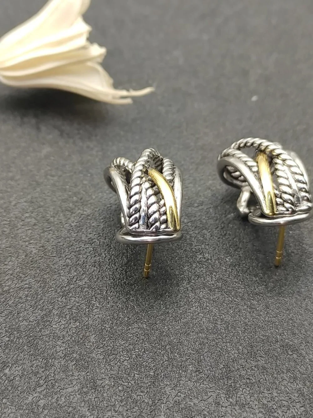 David Yurman 925 Silver Earrings with Original Pouch - Picture 4 of 8